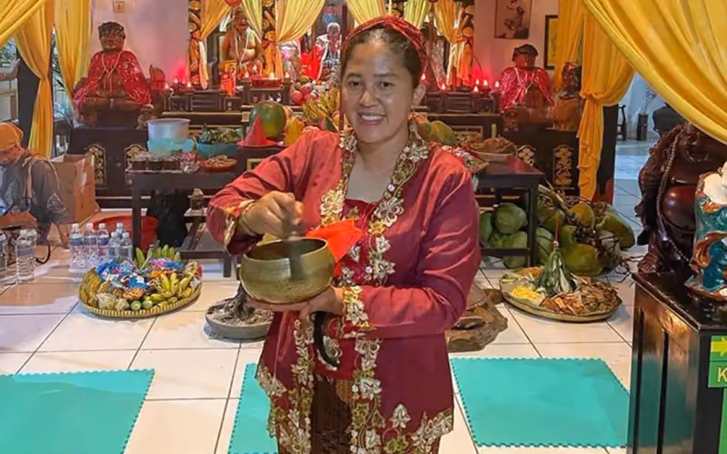 Kesaktian Mbak Rara: Pawang Hujan Terkenal di Indonesia dan Alasan Penolakan di Aceh